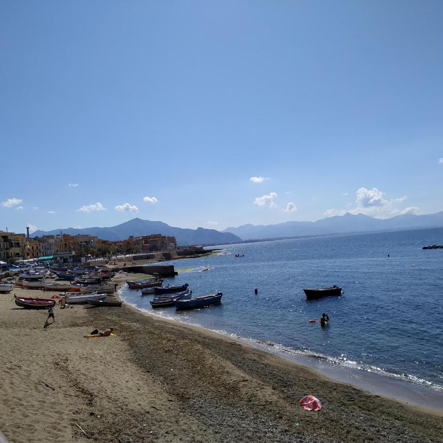 Aspra Al Delfino Blu Apartment Bagheria Bagian luar foto