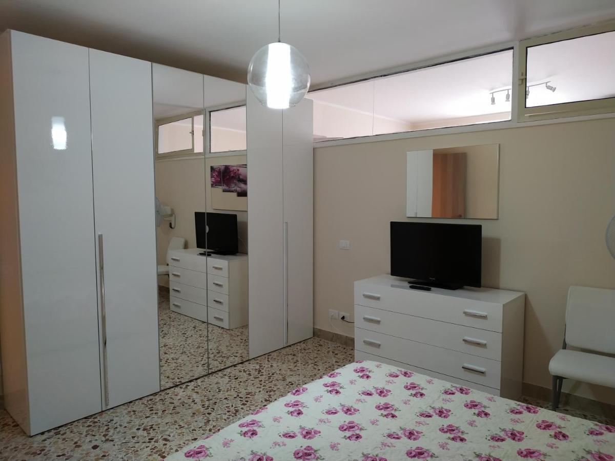 Aspra Al Delfino Blu Apartment Bagheria Bagian luar foto
